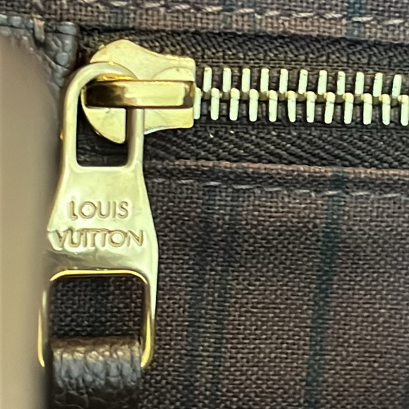 Louis Vuitton Citadine Brown Emoreinte Tote Bag with Zippered Pouch - Picture 5 of 11